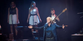 Illustration de l'article : Dave : contraint de continuer à travailler pour éviter des soucis financiers, il se confie