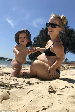 Illustration de l'article : Les médecins déconseillaient à ce couple d'avoir des enfants. Aujourd'hui, leur famille est plus qu'heureuse