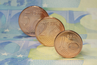 Illustration de l'article : Cette pièce vaut très cher et se trouve peut-être dans votre porte-monnaie :  6 000 euros si vous la possédez !