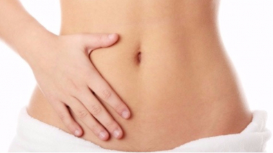 Illustration : 9 astuces pour se réveiller avec le ventre plat