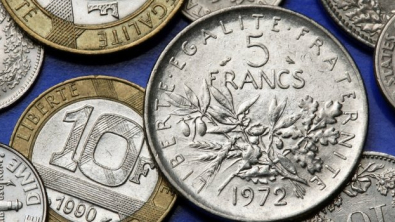 Illustration : Les pièces de monnaie en Francs ont beaucoup de valeur