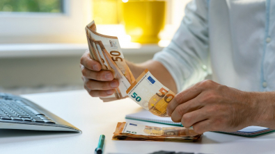 Illustration : Prime inflation de 100 euros à la mi-octobre, voici les Français concernés