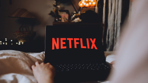 Illustration : "Netflix : voici la somme à payer lorsqu’on partage son compte avec un proche"