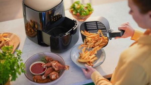 Illustration : "Friteuse : 90 % de matière grasse en moins grâce au célèbre Airfryer de Philips, en ce moment à prix fou chez Amazon"