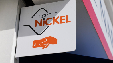 Illustration : Des escrocs visent les clients de la banque Nickel : voici comment ne pas tomber dans le pi&egrave;ge