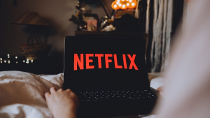 Illustration : "Netflix : quelques privilégiés pourront continuer à partager leur compte sans supplément"