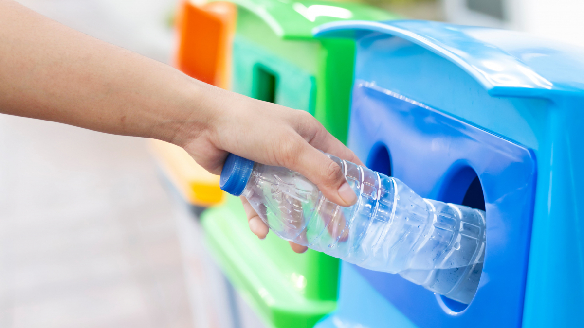 Акваланг из бутылок. Воздух для презентации. Возьмите пустую пластиковую. Опыты с воздухом. Бутылка для воды с горлышком.