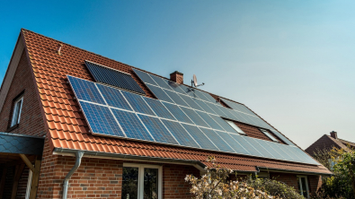 Illustration : Arnaque aux panneaux solaires : l’UFC-Que Choisir révèle comment l’éviter
