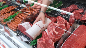 Illustration : "Prix’Miam : l’enseigne qui vend de la viande à prix cassés a ouvert un magasin en France"