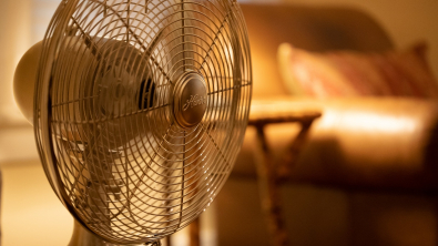 Illustration : "Ventilateur : voici les raisons pour lesquelles il est peu recommandé de l’utiliser la nuit"