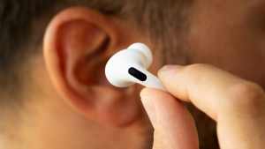 Illustration : "Écouteurs : 60 millions de consommateurs alerte les consommateurs sur les allergies provoquées par leur utilisation"