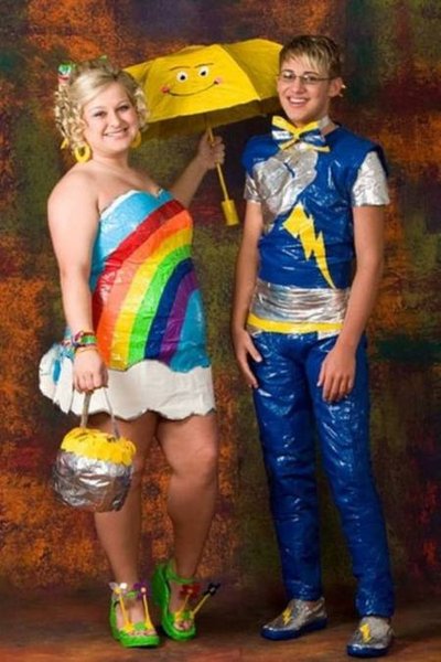 Illustration de l'article : 40 photos de couples qui prouvent que parfois on est mieux seuls