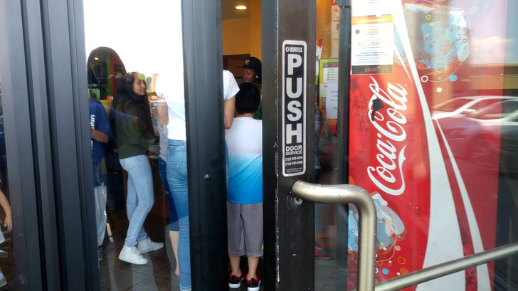 Illustration de l'article : Ces 12 blagues imaginées par ces personnes