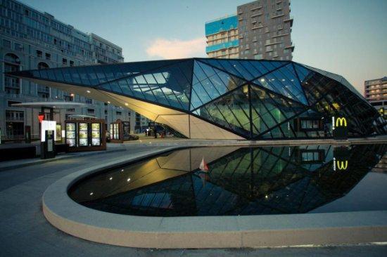 Illustration de l'article : Ces 20 McDonalds, tous plus beaux les uns que les autres