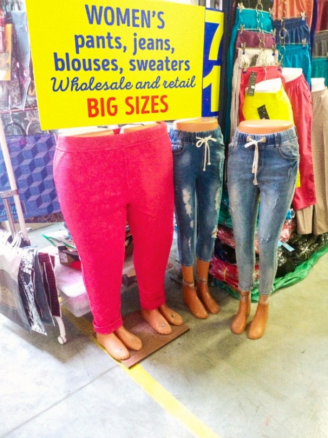 Illustration de l'article : 18 mannequins aux positions plutôt… inattendues