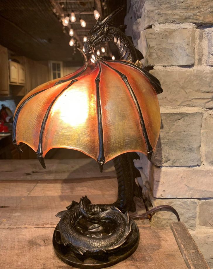 Illustration de l'article : Ces 19 photos de ce qu'on peut trouver de mieux dans les brocantes