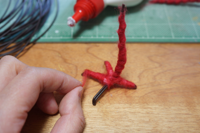 Illustration de l'article : Au Japon, une femme effraie les passants avec des chaussures en pigeons