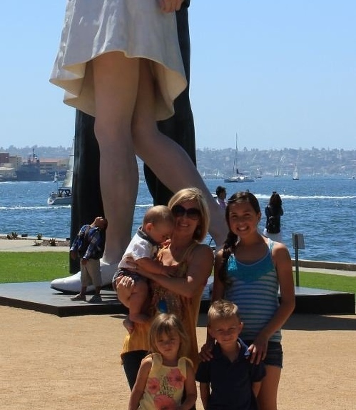 Illustration de l'article : Ces 21 photos où l'arrière-plan a pris le dessus sur le devant