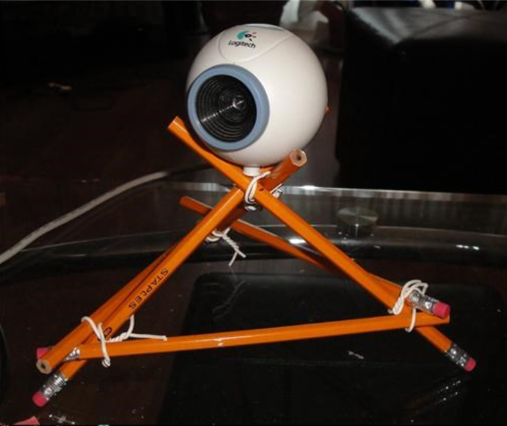 Illustration de l'article : Ces 27 personnes qui devraient arrêter de réparer des choses