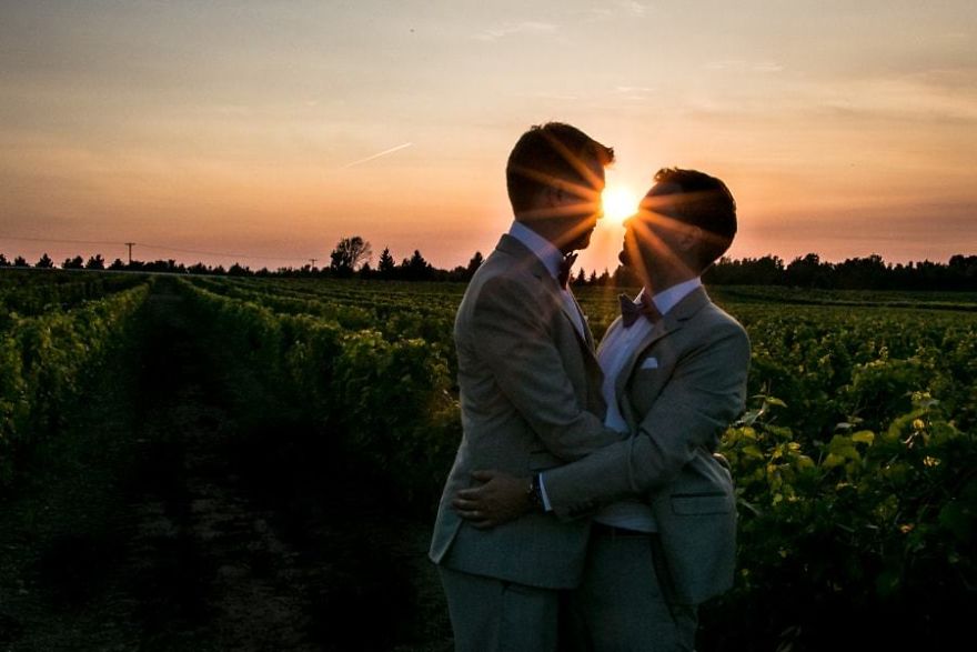 Illustration de l'article : L'amour n'a aucune frontière et ces 120 photos de mariage homosexuels donnent simplement envie de s'aimer !