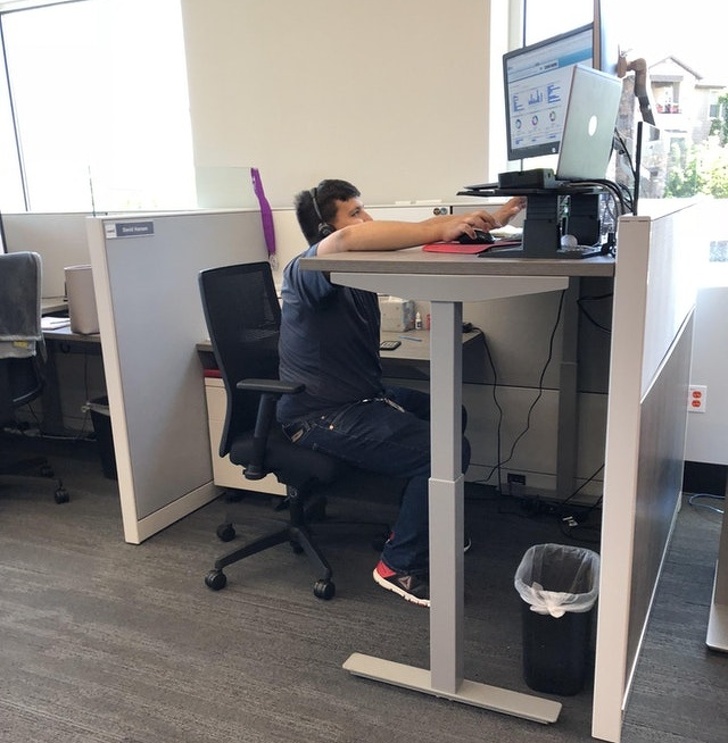 Illustration de l'article : Ces 30 personnes ont eu une soudaine envie de faire quelque chose de bête