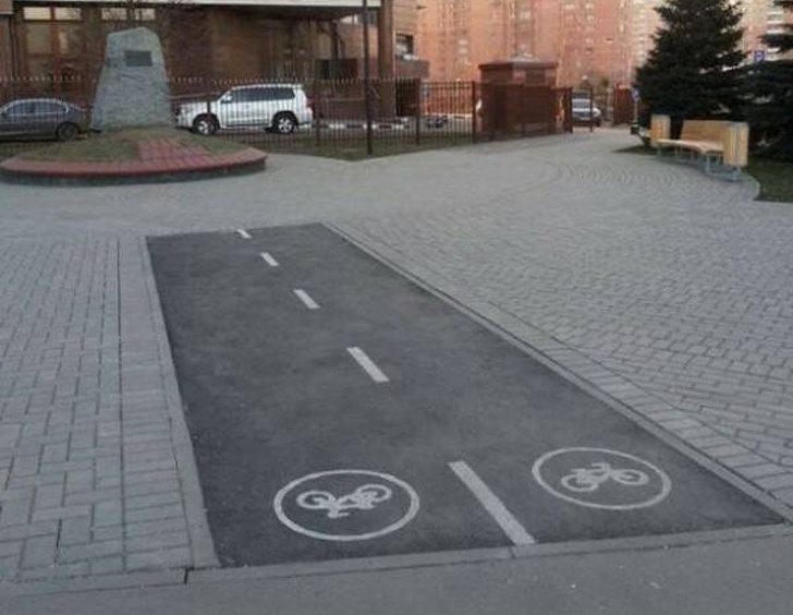 Illustration de l'article : Ces 16 situations qui montrent que parfois le monde ne tourne pas rond