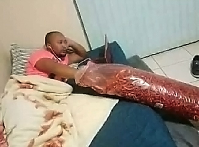 Illustration de l'article : Ces 21 choses bizarres que les humains font tous