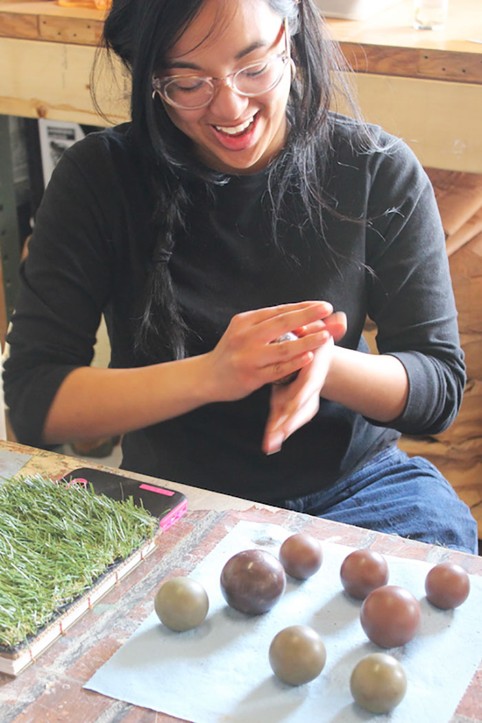 Illustration de l'article : La nouvelle mode chez les Japonais : le polissage de boules de terre