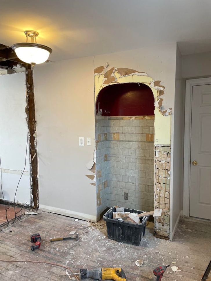 Illustration de l'article : Ces 16 photos d'objets anciens retrouv&eacute;s par les nouveaux locataires 