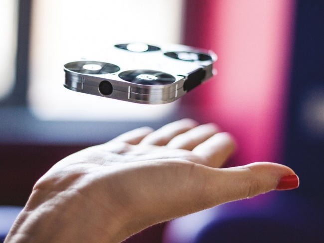 Illustration de l'article : 14 objets issus des nouvelles technologies que vous pourriez offrir à Noël