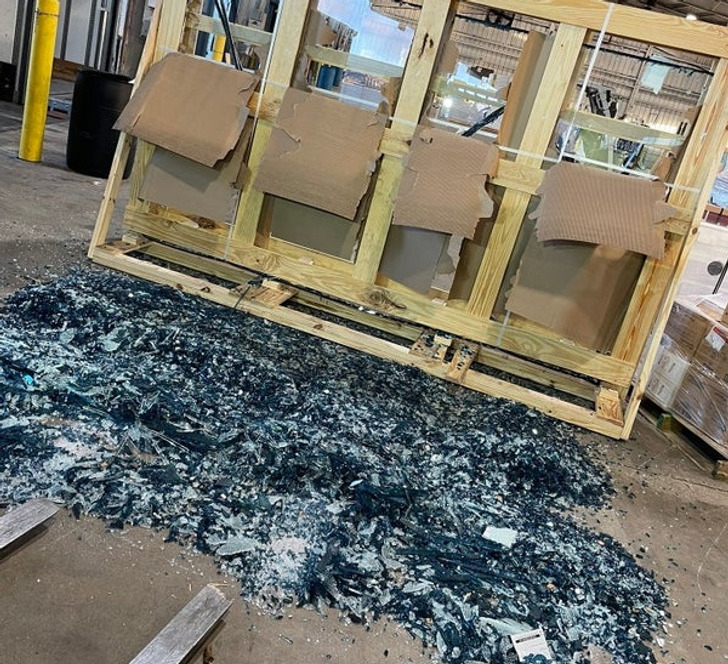 Illustration de l'article : Ces 18 photos de personnes qui pâtissent de la malchance