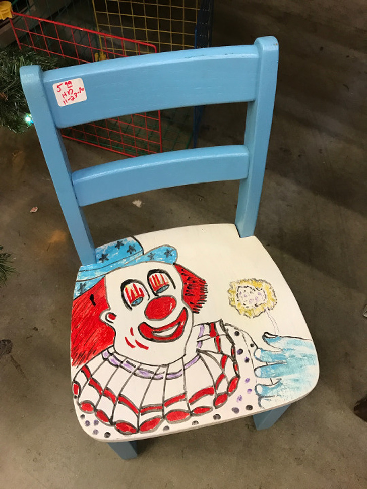 Illustration de l'article : Ces 18 objets originaux trouvés dans des brocantes et dépôts