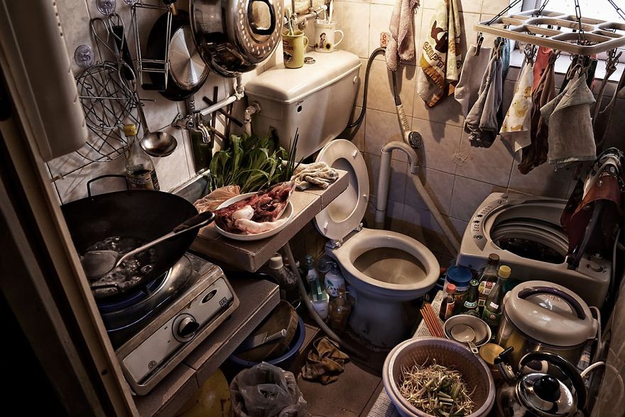 Illustration de l'article : 14 photos choc montrant la vie des habitants des « appartements cercueil » à Hong Kong