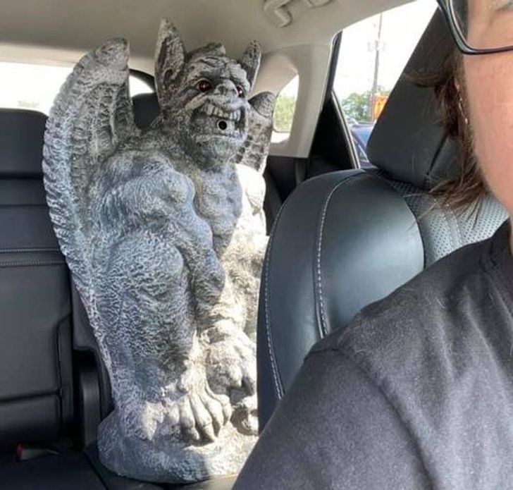 Illustration de l'article : Ces 19 photos de ce qu'on peut trouver de mieux dans les brocantes