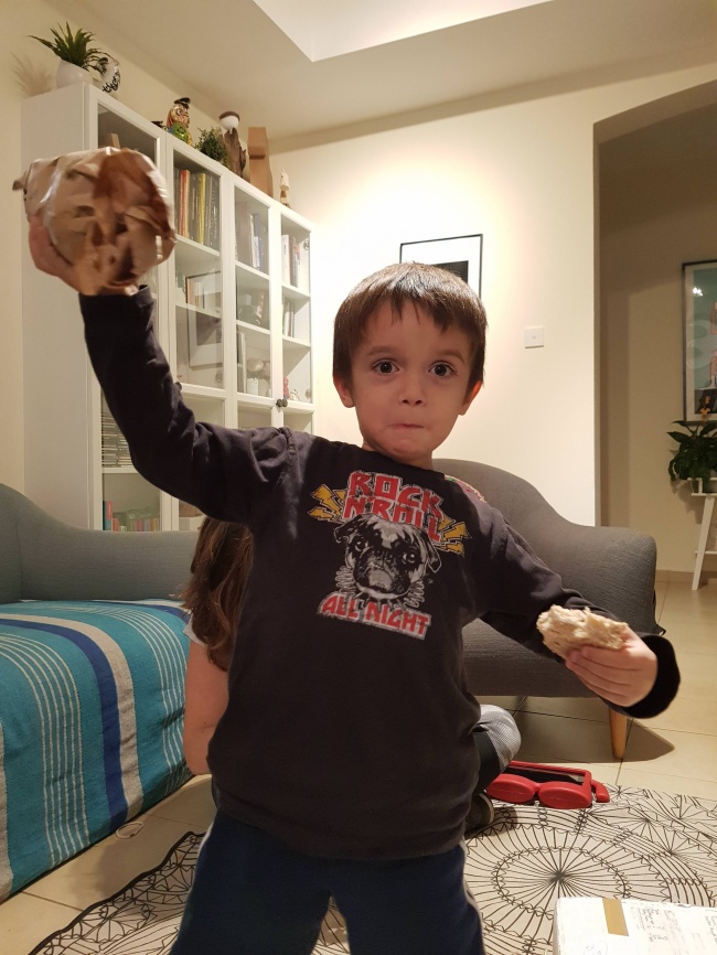 Illustration de l'article : 21 photos qui montrent qu’être parents, c’est aussi très amusant !