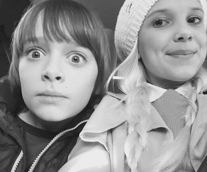 Illustration de l'article : 20 photos qui montrent la complicité des acteurs de Stranger Things hors caméra