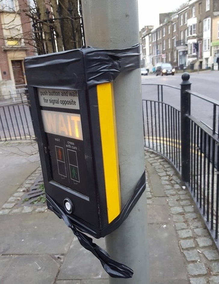 Illustration de l'article : Ces 28 photos de bricoleurs du dimanche qui ont tenté de réparer ou de construire quelque chose