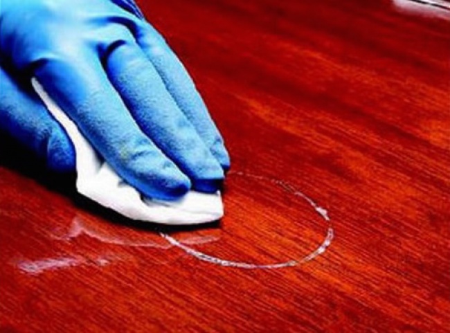 Illustration de l'article : 13 utilisations surprenantes mais tr&egrave;s utiles du dentifrice !