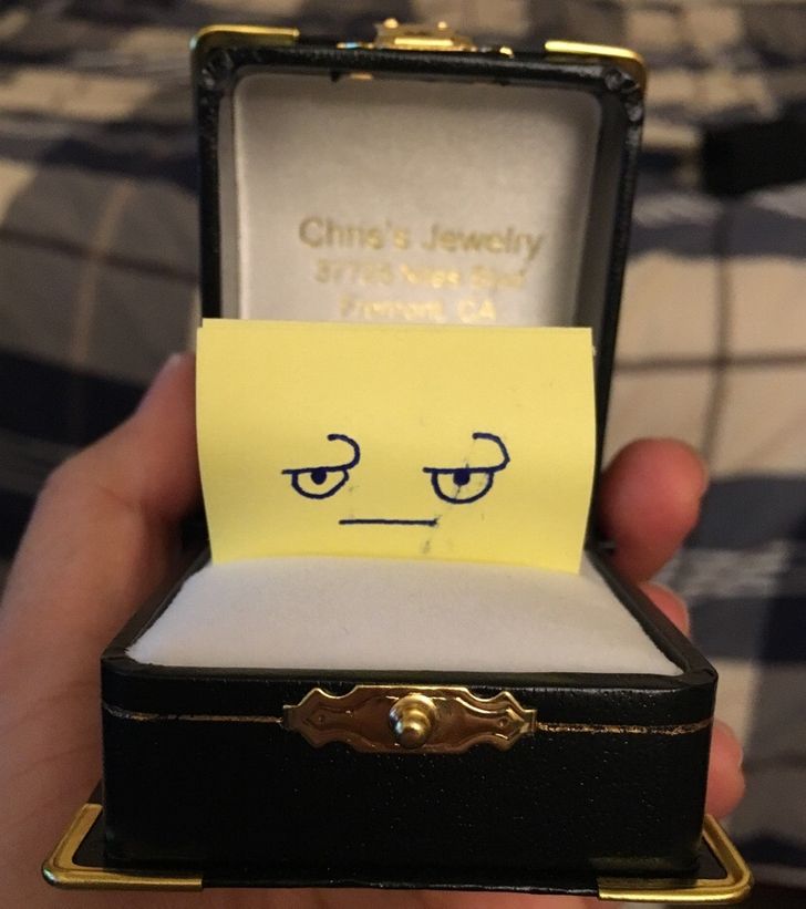 Illustration de l'article : Ces 15 photos de couples qui mettent l'humour au cœur de leur relation