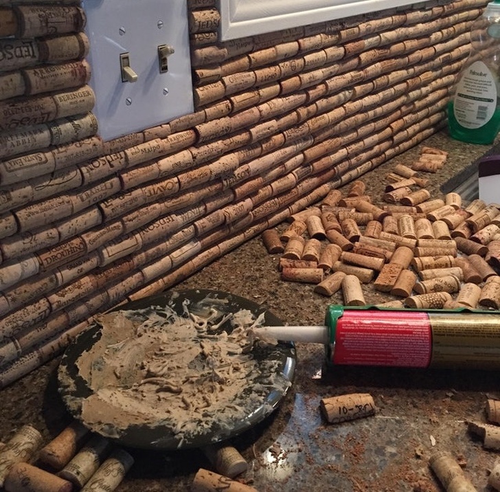 Illustration de l'article : Ces 20 photos de personnes qui ne devraient rien toucher