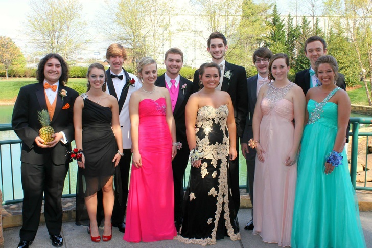 Illustration de l'article : Les 25 photos de bals de promo les plus mémorables