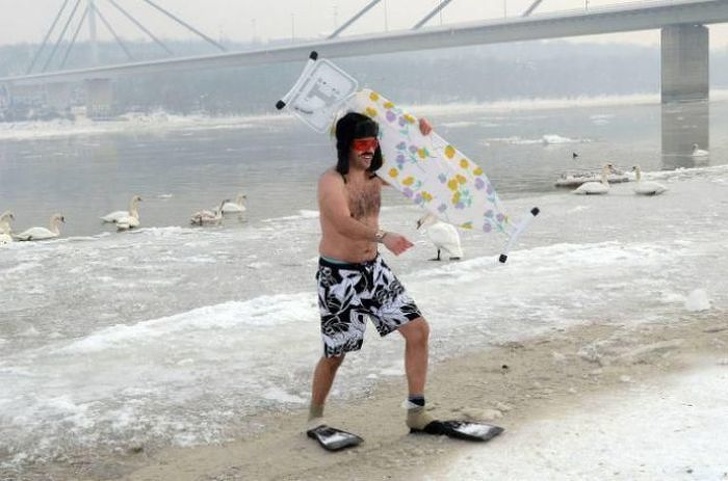 Illustration de l'article : Ces 19 photos de personnes avec un comportement plutôt fou