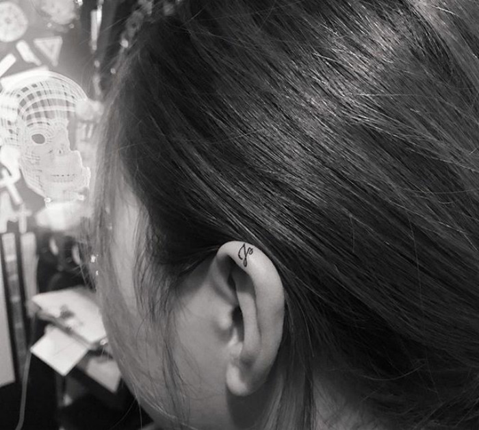 Illustration de l'article : Helix tattoo : la nouvelle mode qui envahit les r&eacute;seaux sociaux ! Ces 50 photos vous donneront envie d'en avoir un