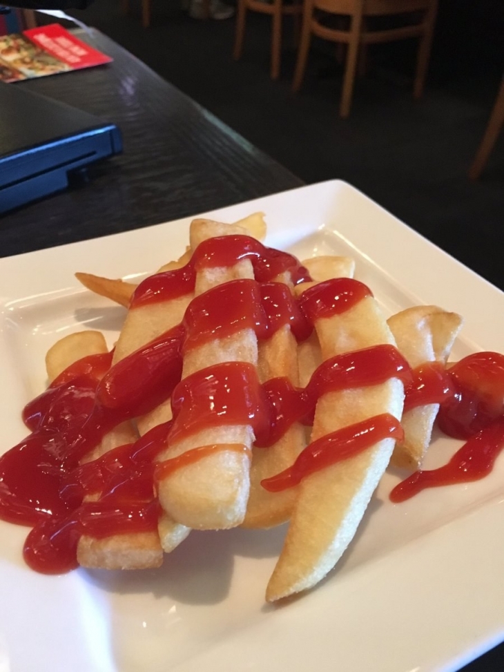 Illustration de l'article : 17 personnes qui abusent réellement avec le Ketchup