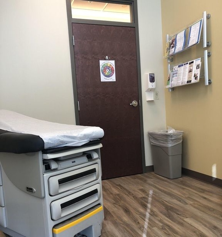 Illustration de l'article : Ces 24 photos de situations qui donnent la nausée