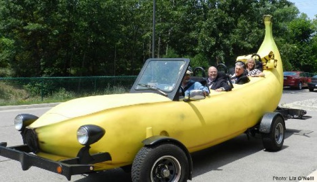 Illustration de l'article : 29 voitures totalement improbables vues sur les diverses routes du monde