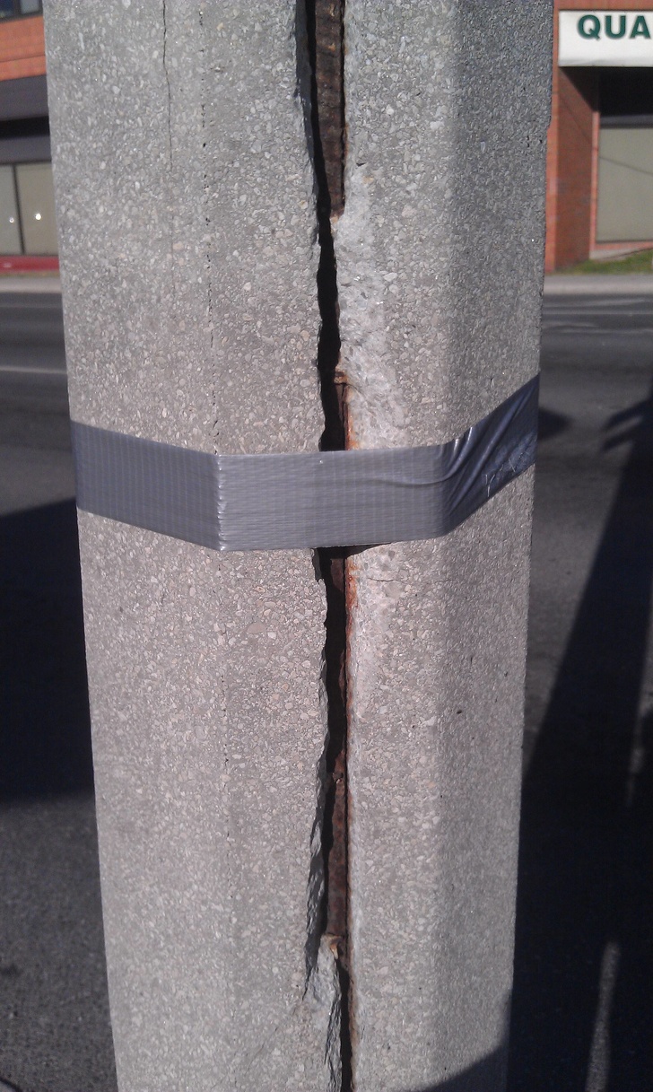 Illustration de l'article : Ces 28 photos de bricoleurs du dimanche qui ont tenté de réparer ou de construire quelque chose