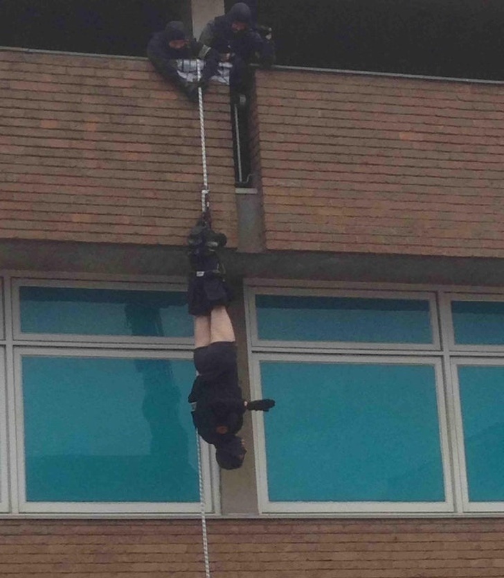 Illustration de l'article : Ces 15 personnes qui auraient dû rester dans leur lit ce jour-là