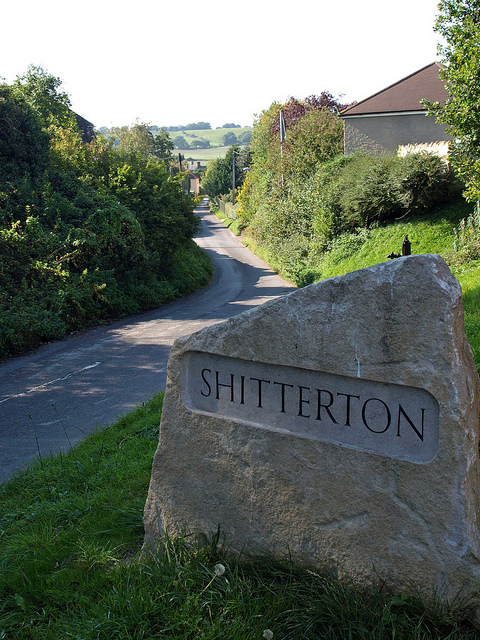 Illustration de l'article : Top 10 des noms de village les plus drôles !