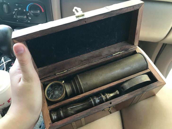 Illustration de l'article : Ces 20 photos d'objets de valeur jetés dans les ordures